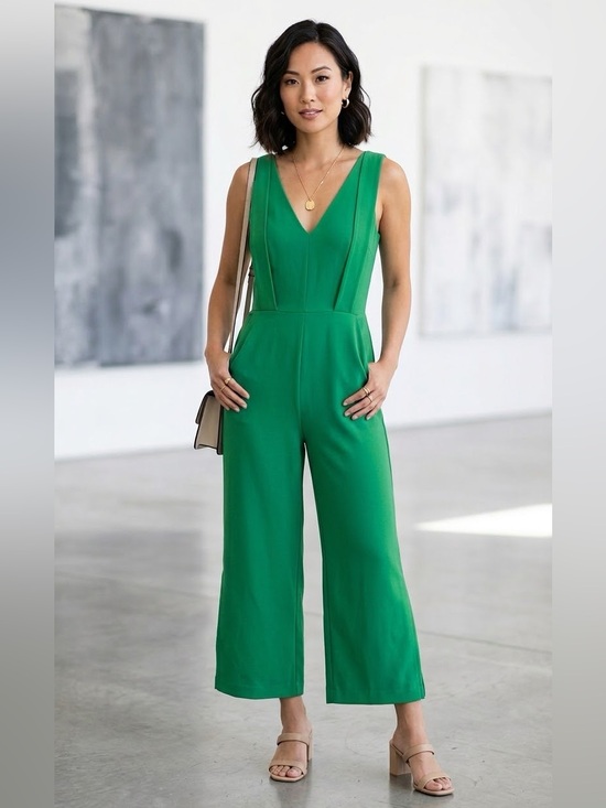 Lilly Pulitzer Pants - Lilly Pulitzer Green V-Neck Wide-Leg Sleeveless Jumpsuit Summer Capri S 4 Chic